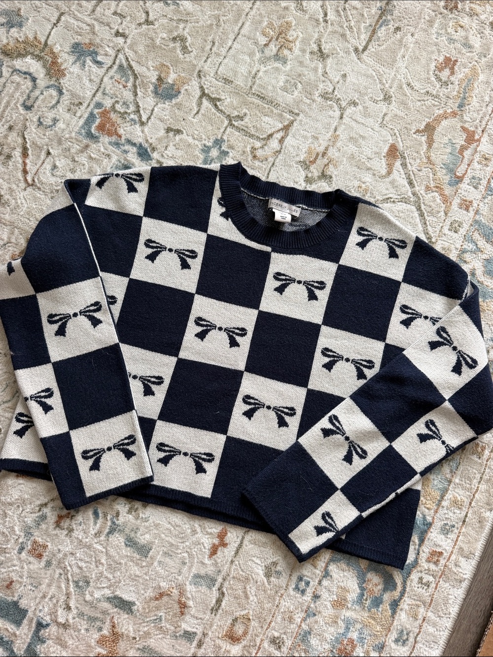 Sincerely Jules Checkerboard Bow Crewneck Sweater - Navy & Cream Medium